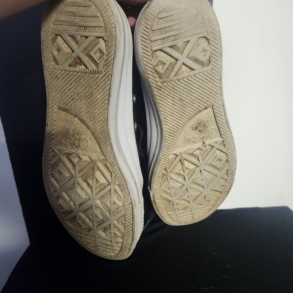 Converse Black Leather Low Top Sneakers - Picture 6 of 8